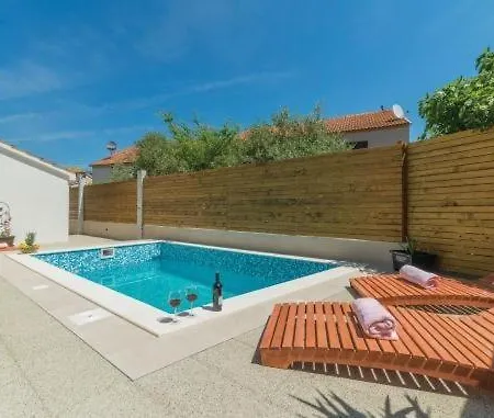 Marija 3548-3 Apartment *